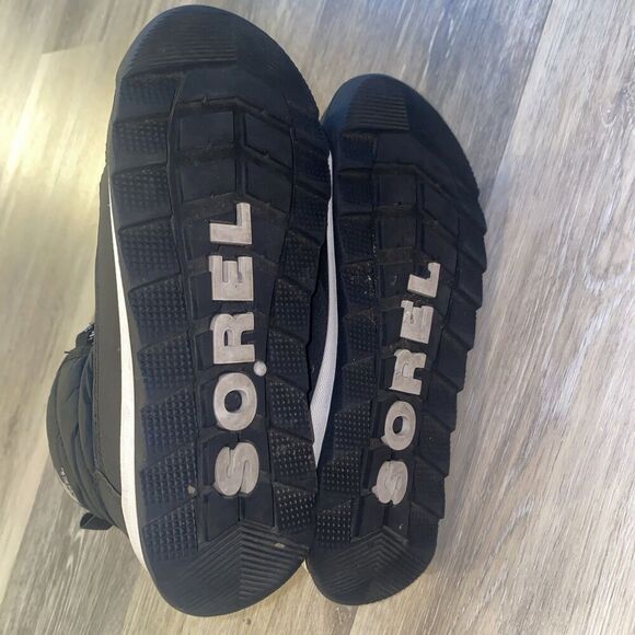 SOREL  Whitney Short Lace Boots Black Size 2 Faux Fur Lining Waterproof - Picture 7 of 7